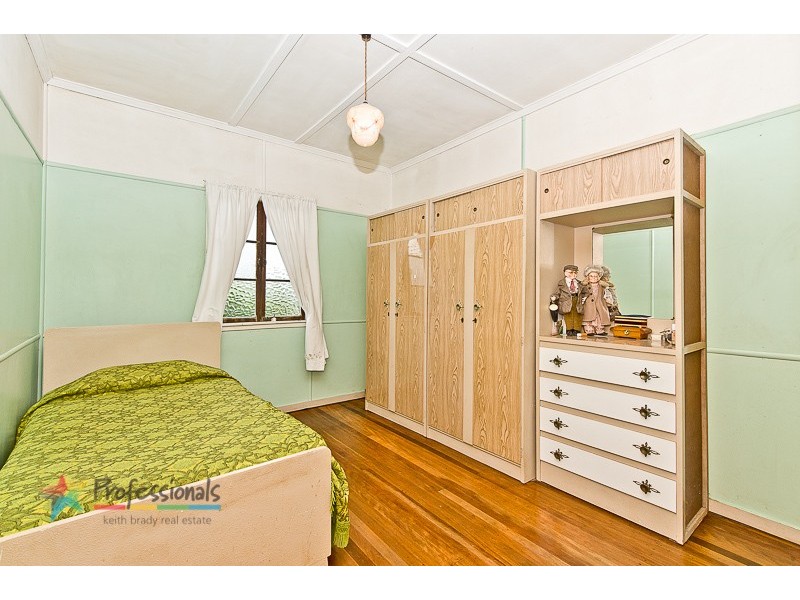 18 Dunedoo Street, Stafford QLD 4053