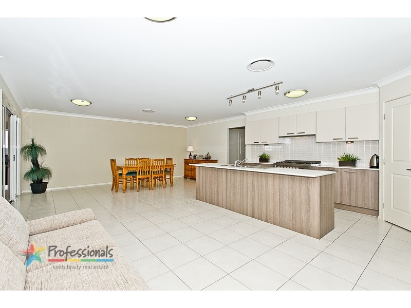 13 Rolland Parade, Warner QLD 4500