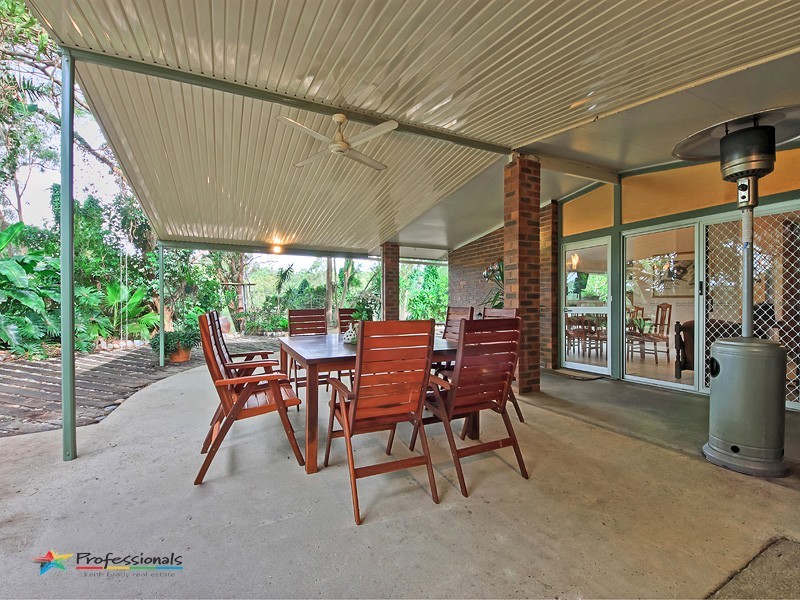 221 McLean Road South, Camp Mountain QLD 4520