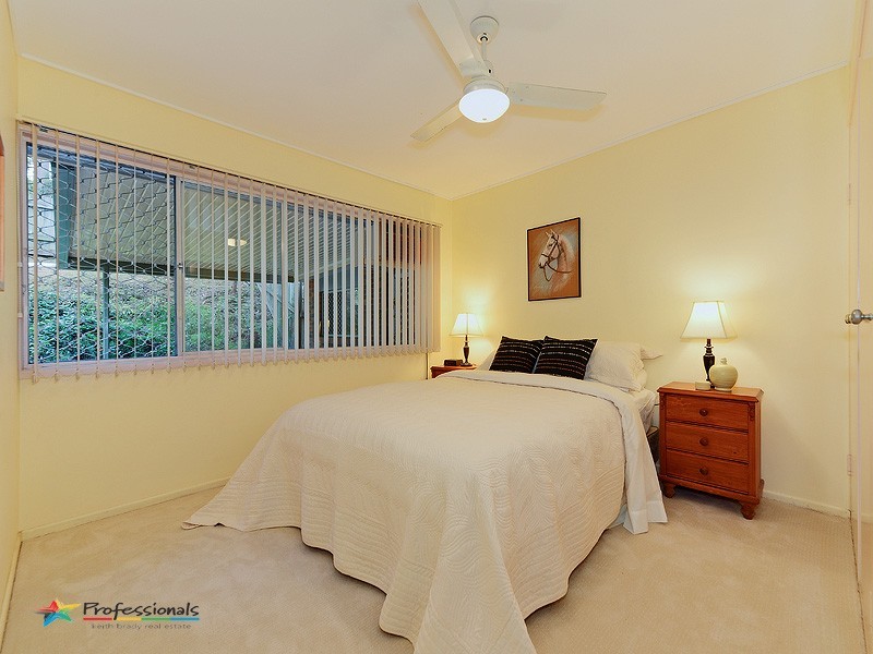 221 McLean Road South, Camp Mountain QLD 4520