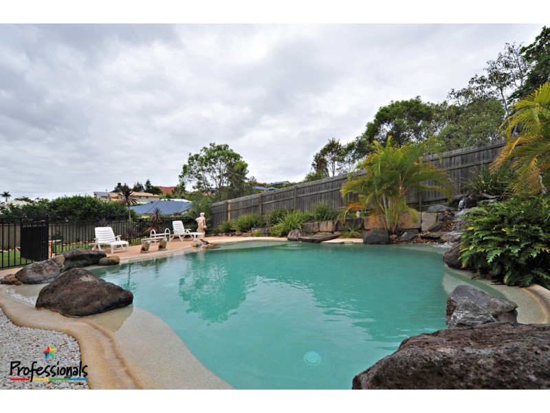 1 Lowai Court, Albany Creek QLD 4035