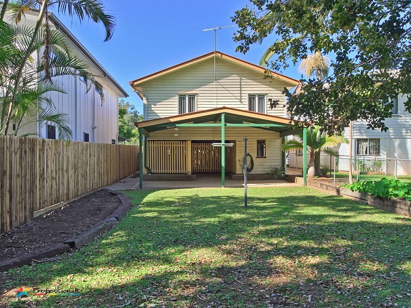 18 Fern Street, Enoggera QLD 4051