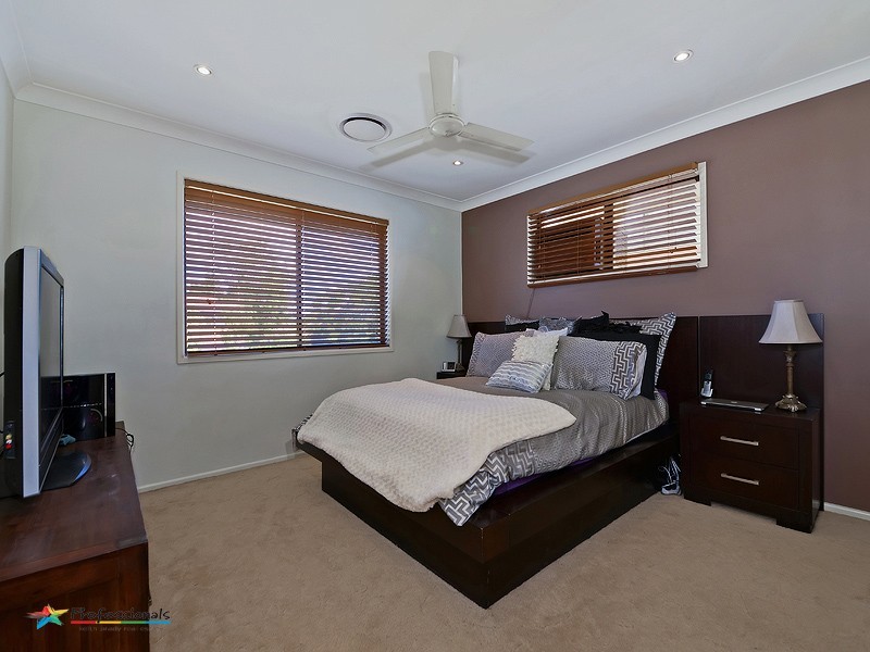10 Santa Cruz Street, Bray Park QLD 4500