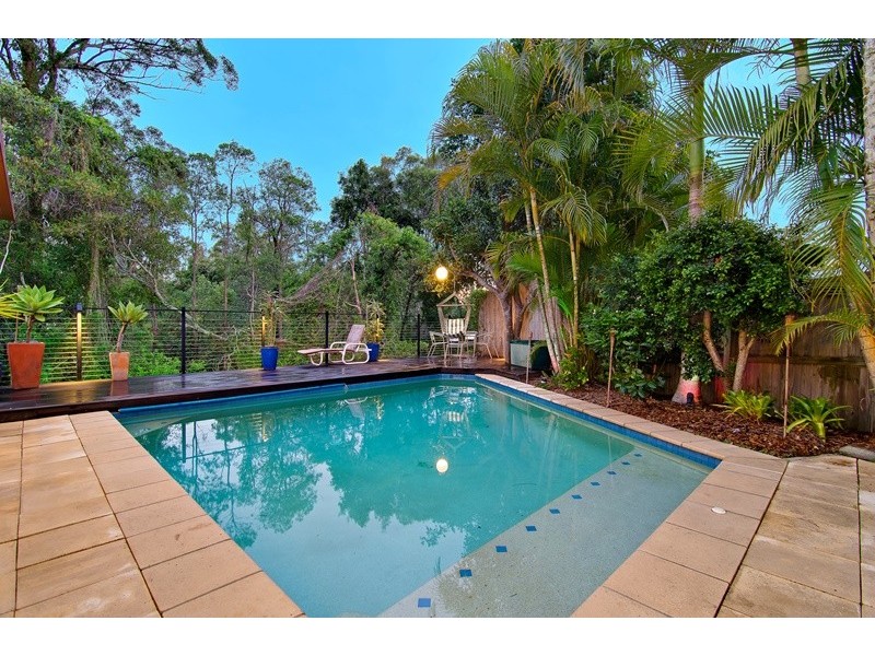 10 Amanda Place, Bridgeman Downs QLD 4035