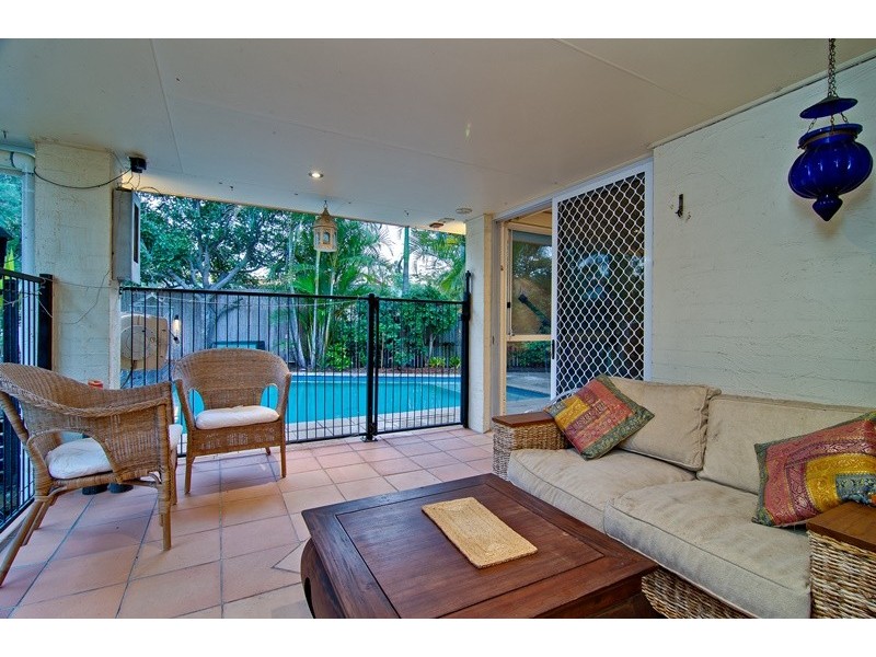 10 Amanda Place, Bridgeman Downs QLD 4035