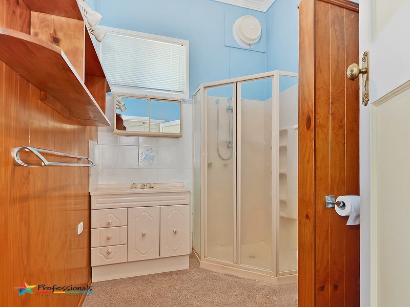 110 Akonna Street, Wynnum QLD 4178