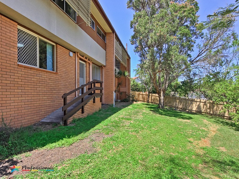 2 Dargie Street, Everton Park QLD 4053