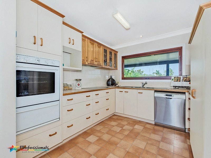 33 Raglass Street, Everton Park QLD 4053