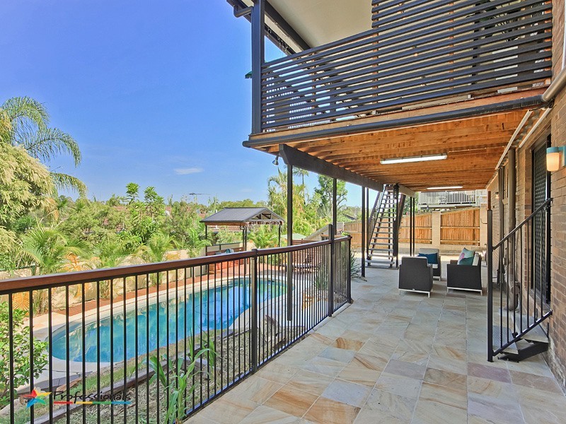 33 Raglass Street, Everton Park QLD 4053