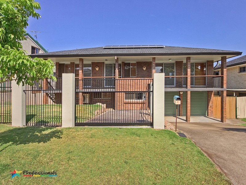 33 Raglass Street, Everton Park QLD 4053