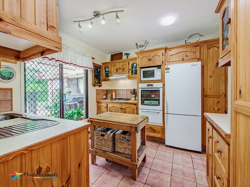 3 Garfield Terrace, Everton Hills QLD 4053