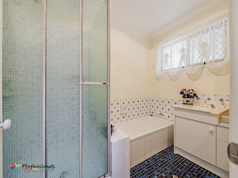 3 Garfield Terrace, Everton Hills QLD 4053