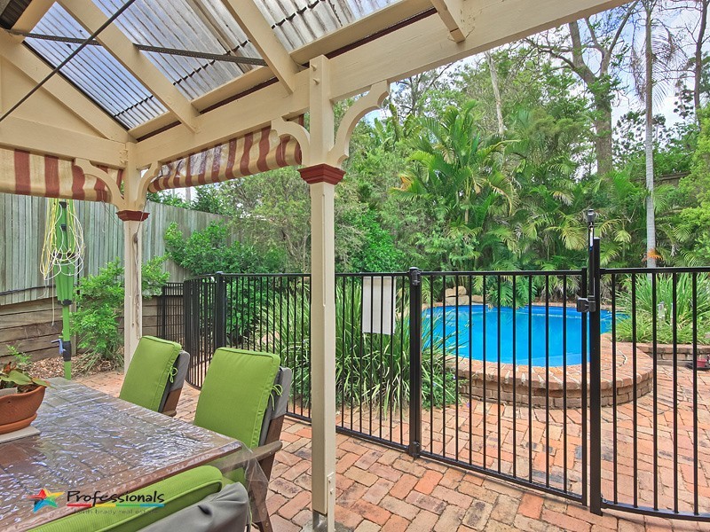 3 Garfield Terrace, Everton Hills QLD 4053