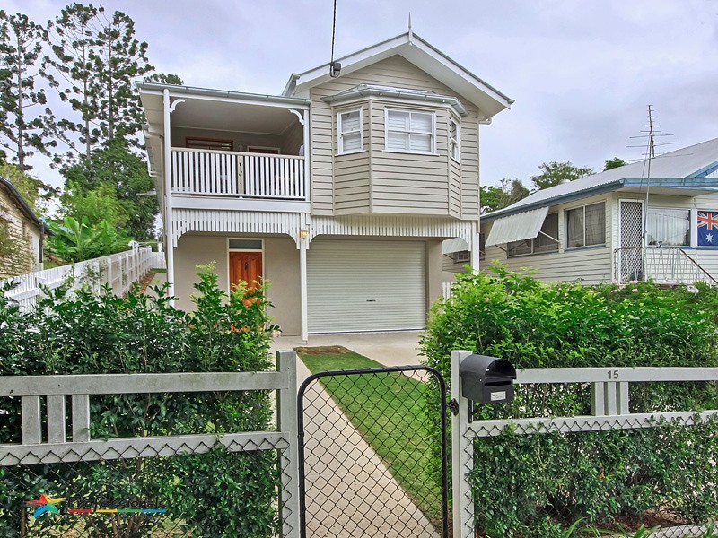 15 Railway Parade, Mitchelton QLD 4053