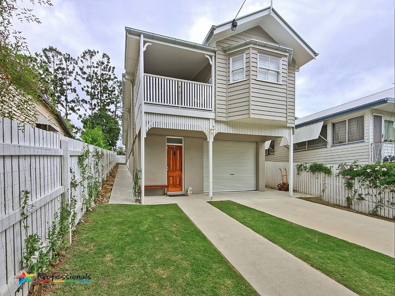 15 Railway Parade, Mitchelton QLD 4053