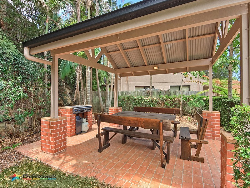 18/128 Queens Road, Everton Park QLD 4053