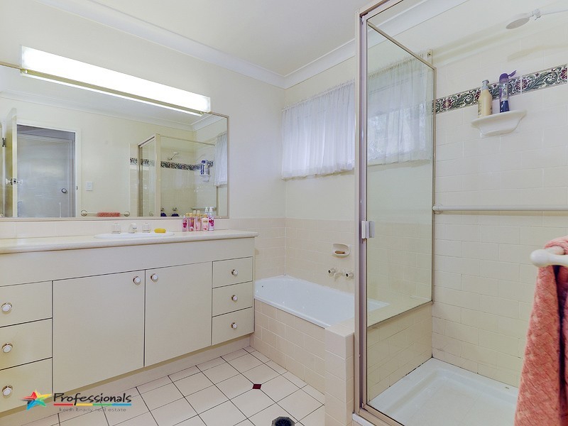 40 Tullylease Place, Chermside West QLD 4032