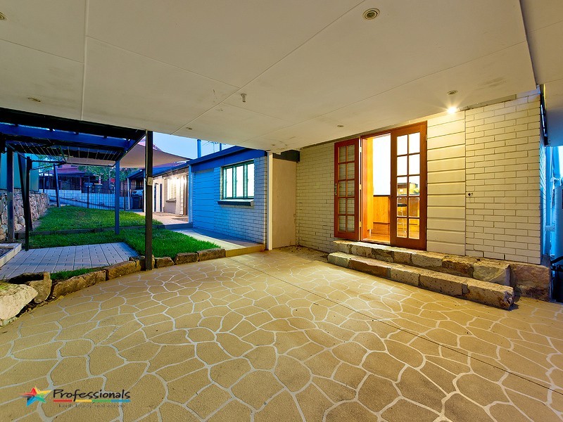 14 Dargie Street, Everton Park QLD 4053