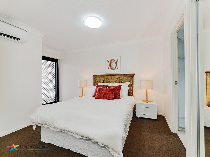 5 Robinson Road, Nundah QLD 4012