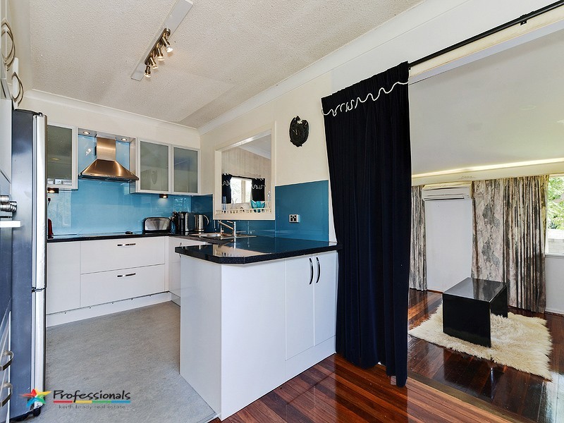 6 Galeola Street, Everton Hills QLD 4053