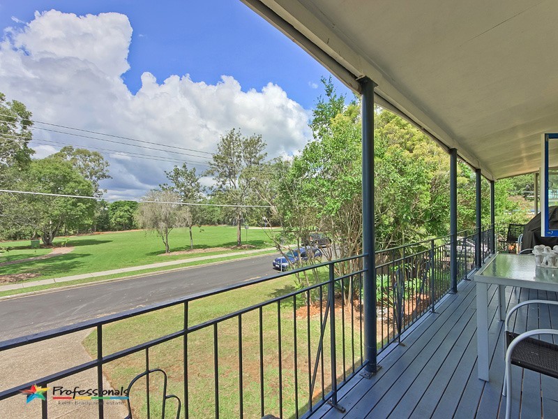 6 Galeola Street, Everton Hills QLD 4053