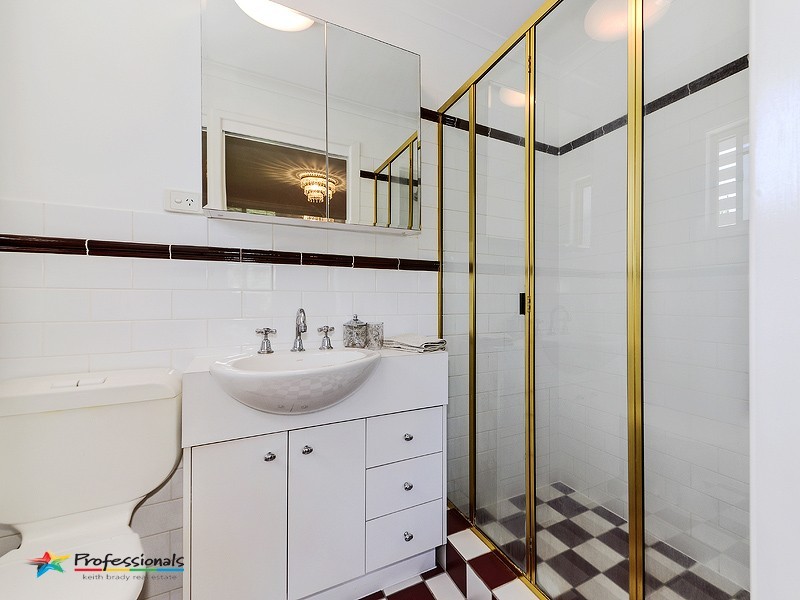 140 Thistle Street, Gordon Park QLD 4031