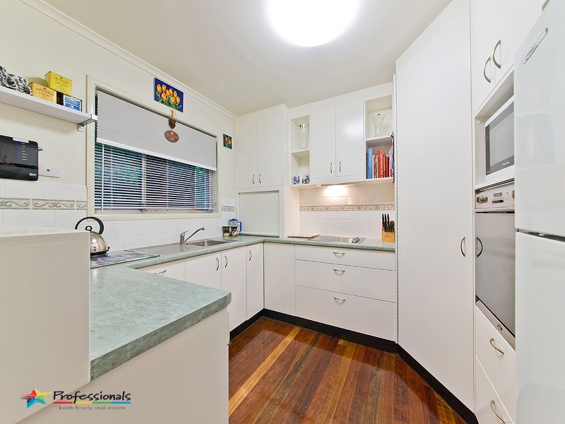 60 Cobbity Crescent, Arana Hills QLD 4054