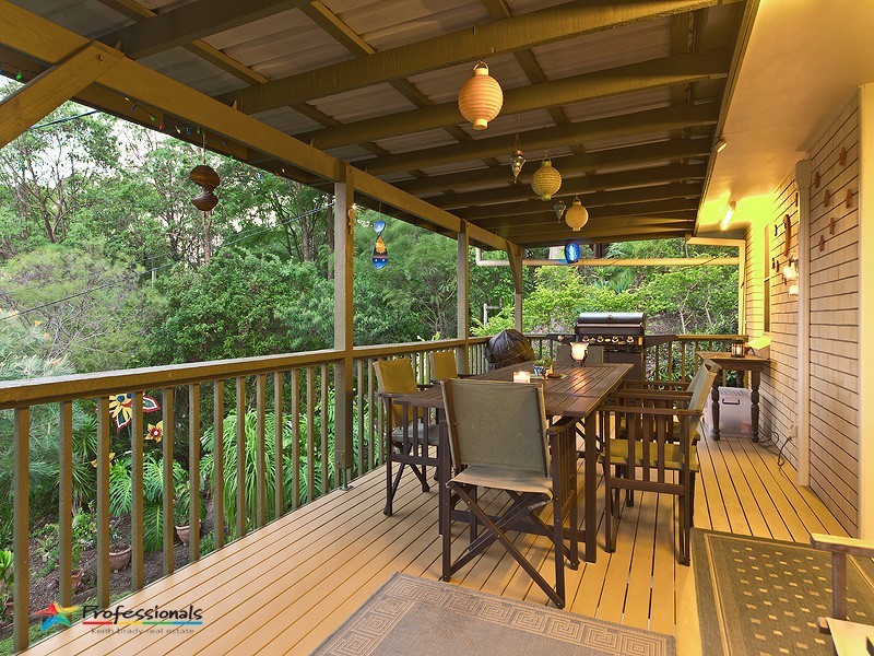 60 Cobbity Crescent, Arana Hills QLD 4054