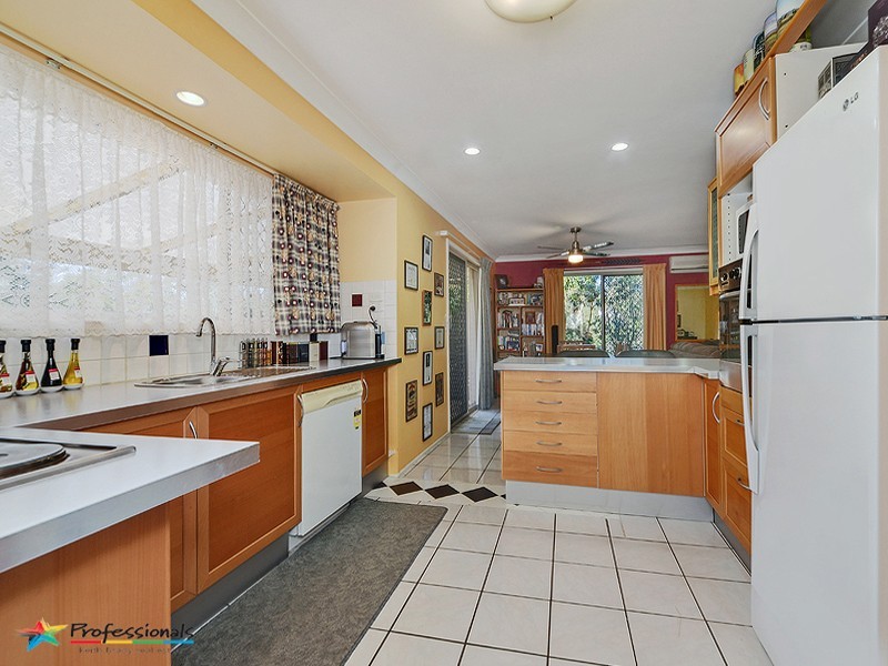 95 View Crescent, Arana Hills QLD 4054
