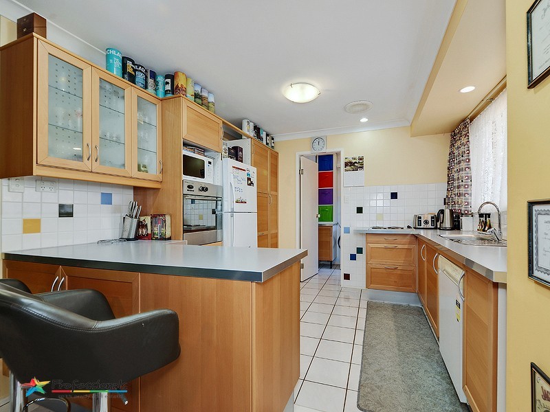 95 View Crescent, Arana Hills QLD 4054