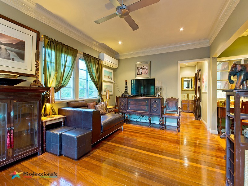 74 Cutbush Road, Everton Park QLD 4053