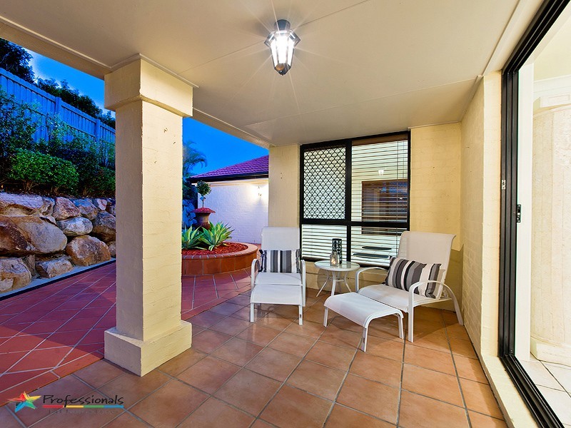 11 Van Dyke Crescent, Mcdowall QLD 4053
