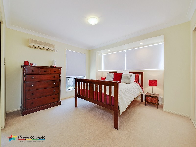 2 Coolgardie Court, Arana Hills QLD 4054