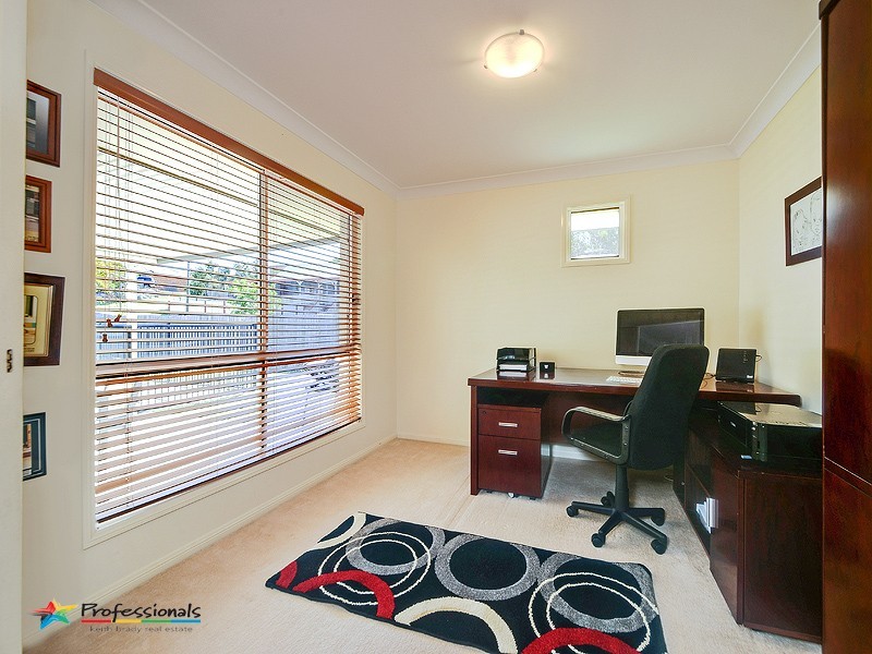 2 Coolgardie Court, Arana Hills QLD 4054