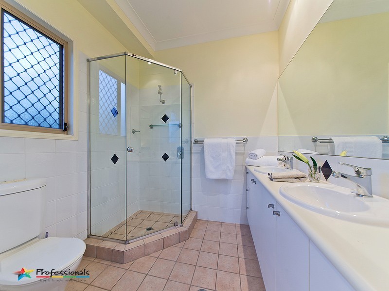 39 Kendale Street, Stafford Heights QLD 4053