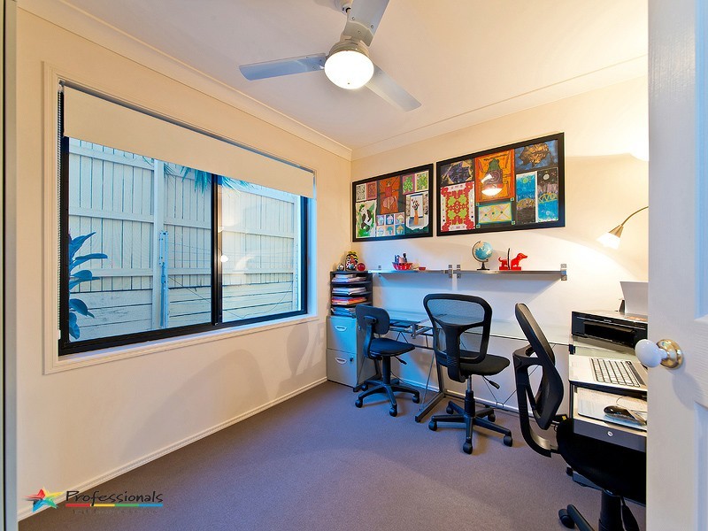 76 Minnelli Place, Mcdowall QLD 4053