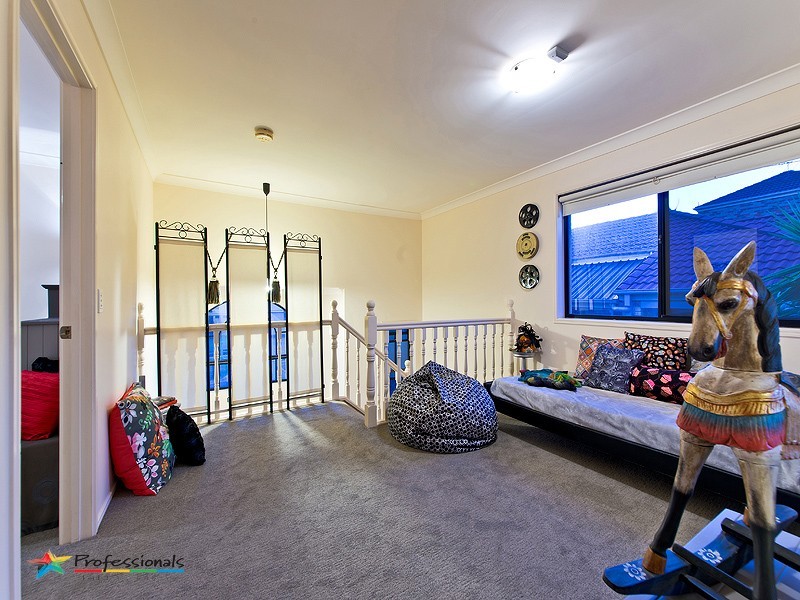 76 Minnelli Place, Mcdowall QLD 4053