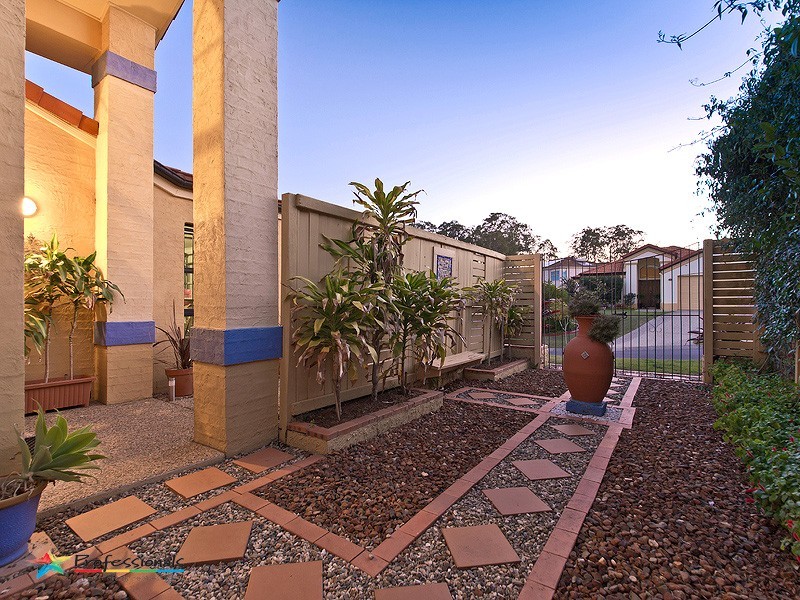 76 Minnelli Place, Mcdowall QLD 4053