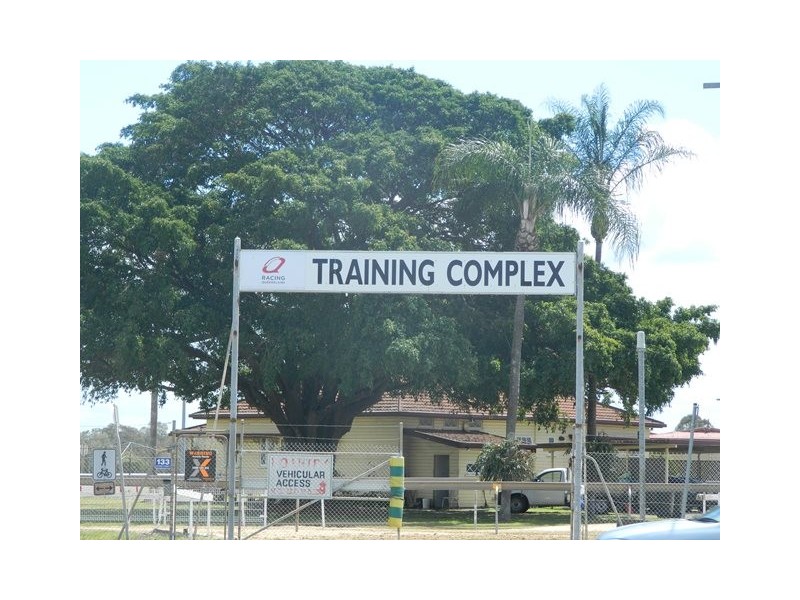 4 Adams Street, Deagon QLD 4017