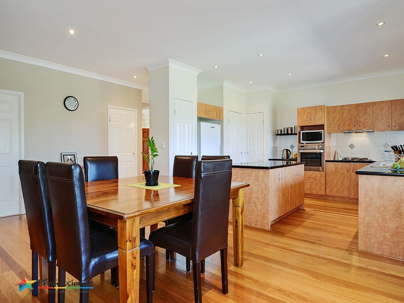 4 Butterwood Court, Arana Hills QLD 4054