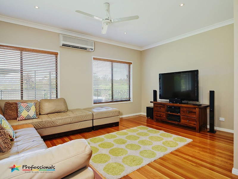 4 Butterwood Court, Arana Hills QLD 4054