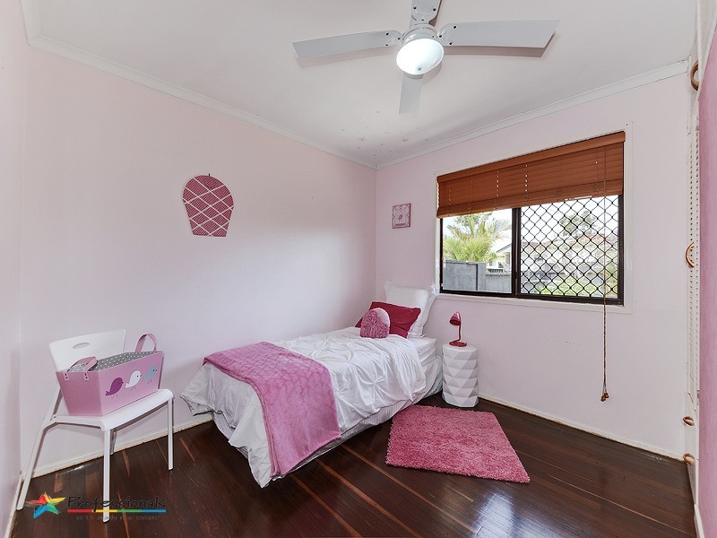 2 Pinnata Court, Everton Hills QLD 4053