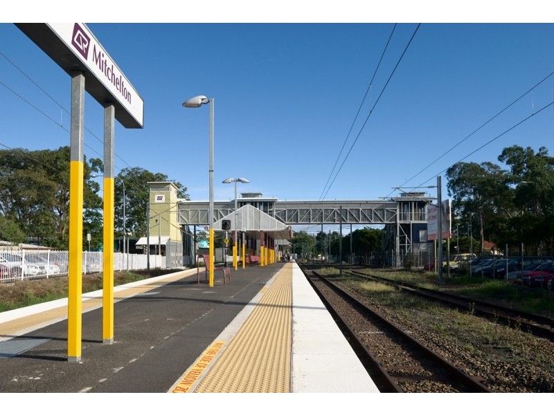 73 Gordon Parade, Everton Park QLD 4053