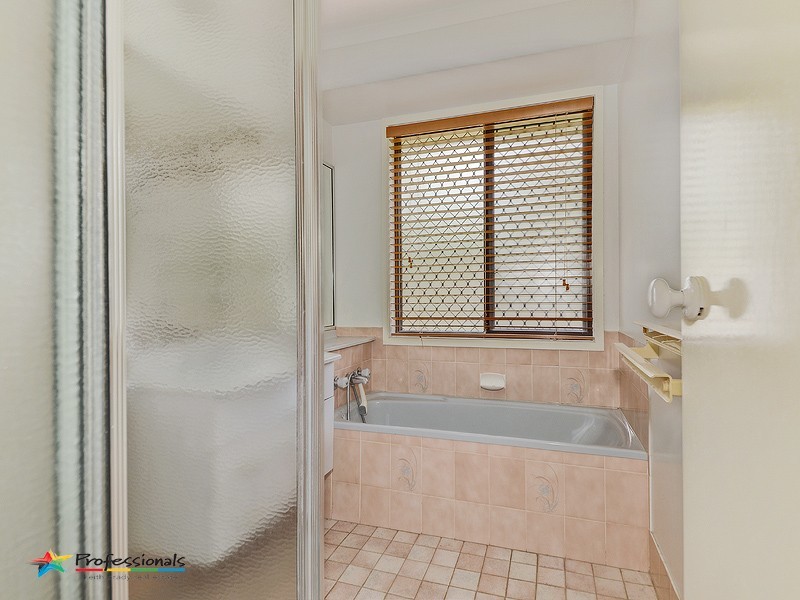 39 Maryland Street, Stafford Heights QLD 4053