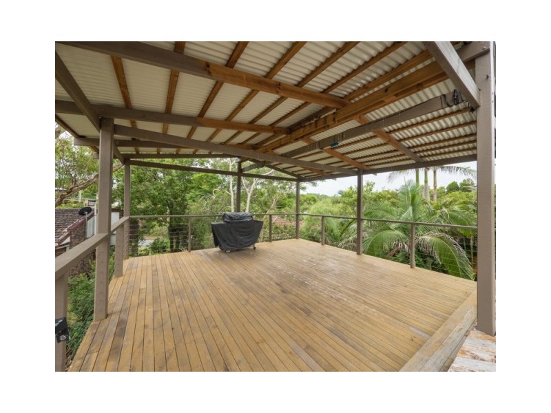 3 Baronia Court, Everton Hills QLD 4053