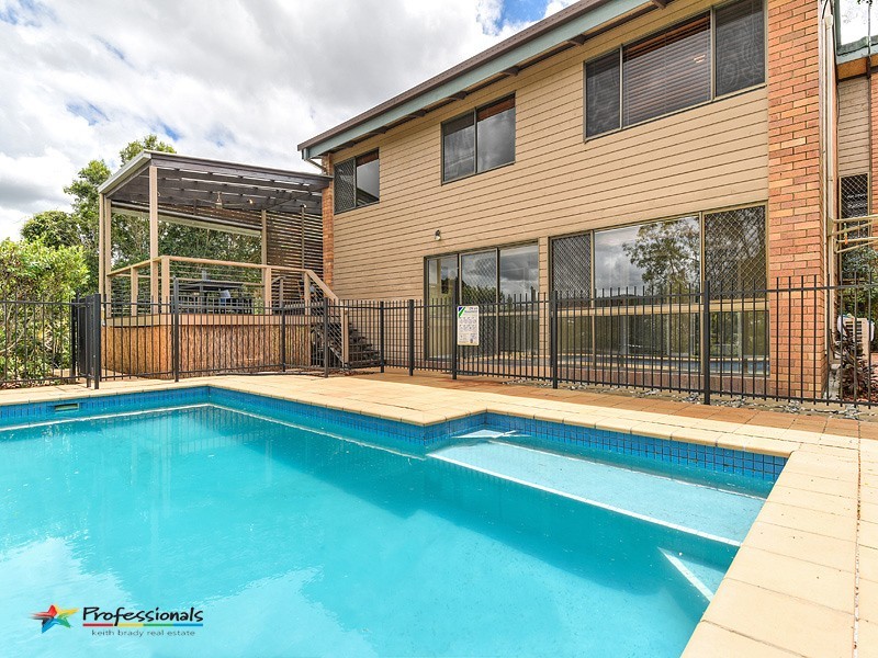 21 Acacia Street, Everton Hills QLD 4053