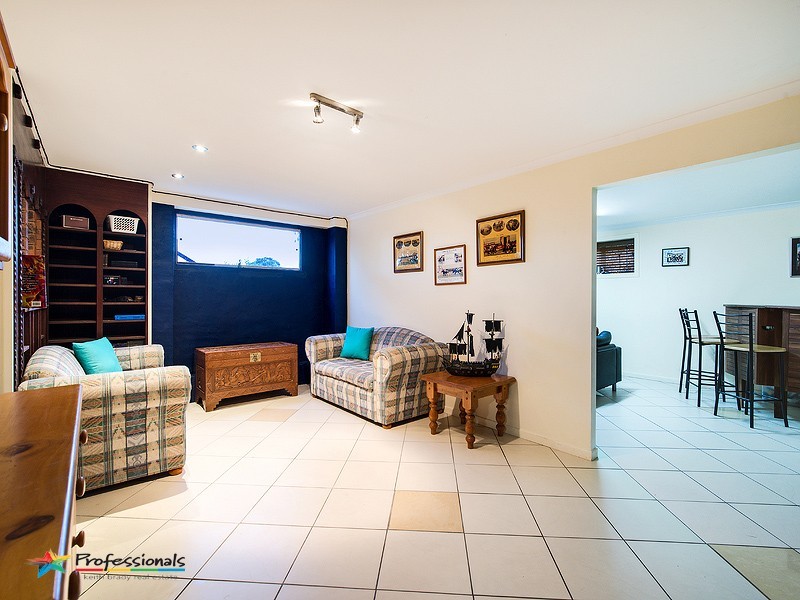 7 Bogart Street, Stafford Heights QLD 4053