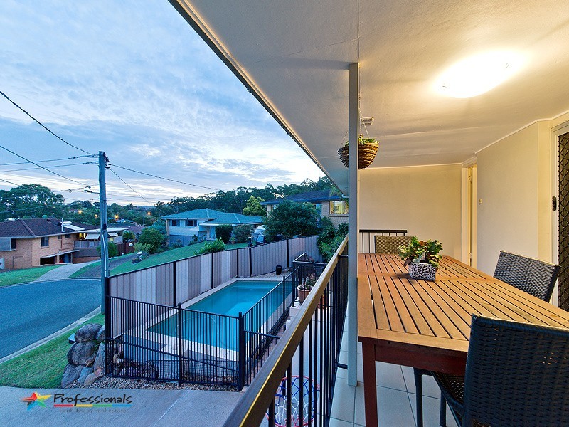 7 Bogart Street, Stafford Heights QLD 4053