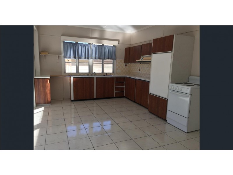 1 / 15 Thuruna Street, Stafford QLD 4053