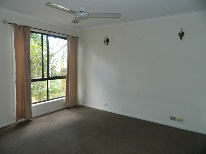 18 Hylacola Drive, Albany Creek QLD 4035